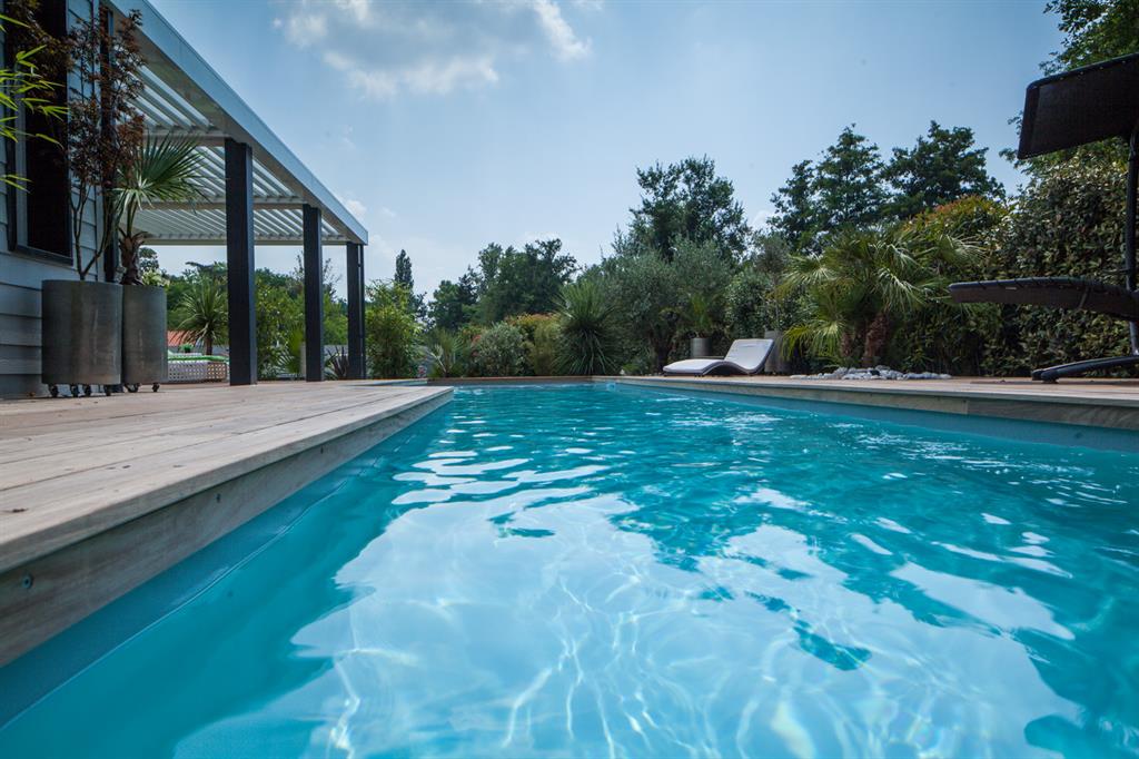 photo d'une piscine